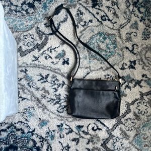 Black cross body purse! New without tags!
